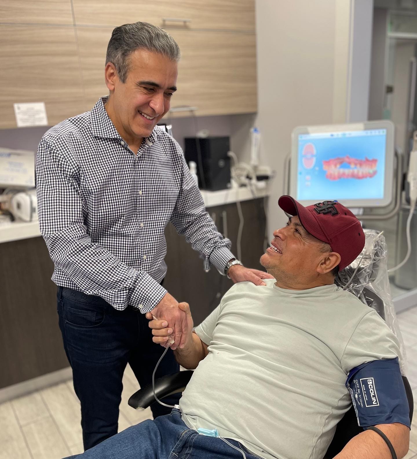Dr. Kayvon Javid